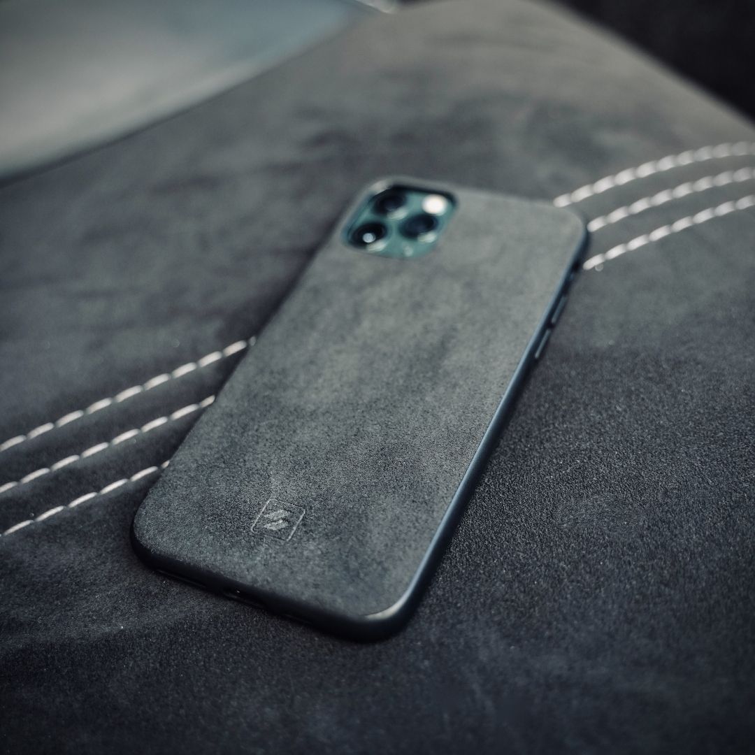 ALCANTARA® IPHONE 11 PRO – JOHN MANSION™
